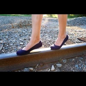 Rothys navy flats white halo retired sz 9.5